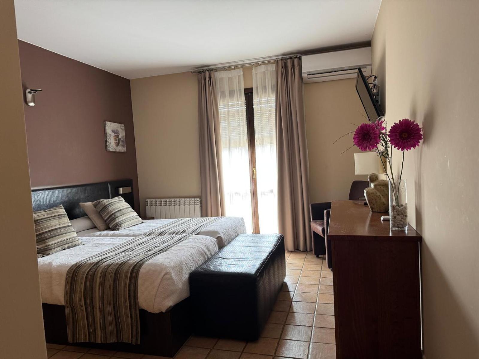 Hotel Guara Inluka Las Almunias Pokój zdjęcie